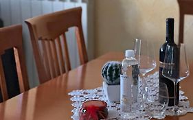 Apartment & Olive Oil Valuma